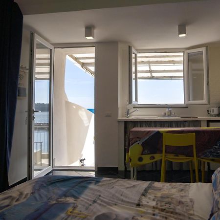La Terrazza Di Maria Apartment Прочида Екстериор снимка