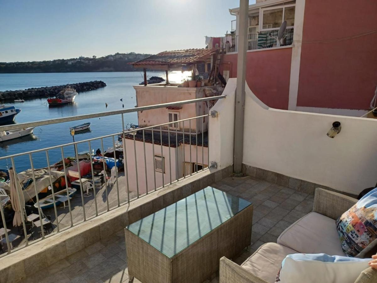 La Terrazza Di Maria Apartment Прочида Екстериор снимка